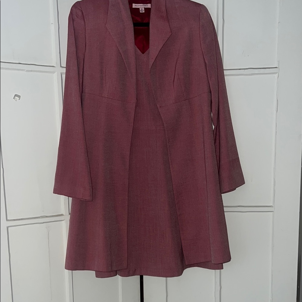 Red Blazer with V-Neckline and Relaxed Fit